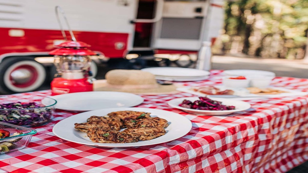 A Simple Thanksgiving Camping Dinner