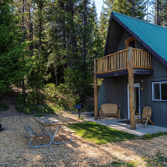 Boathouse Cabin - Outside Seating & Fire Ring