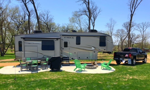 Deluxe Patio Site