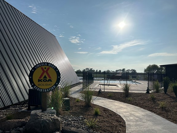 Welcome to the Lincoln West KOA Holiday