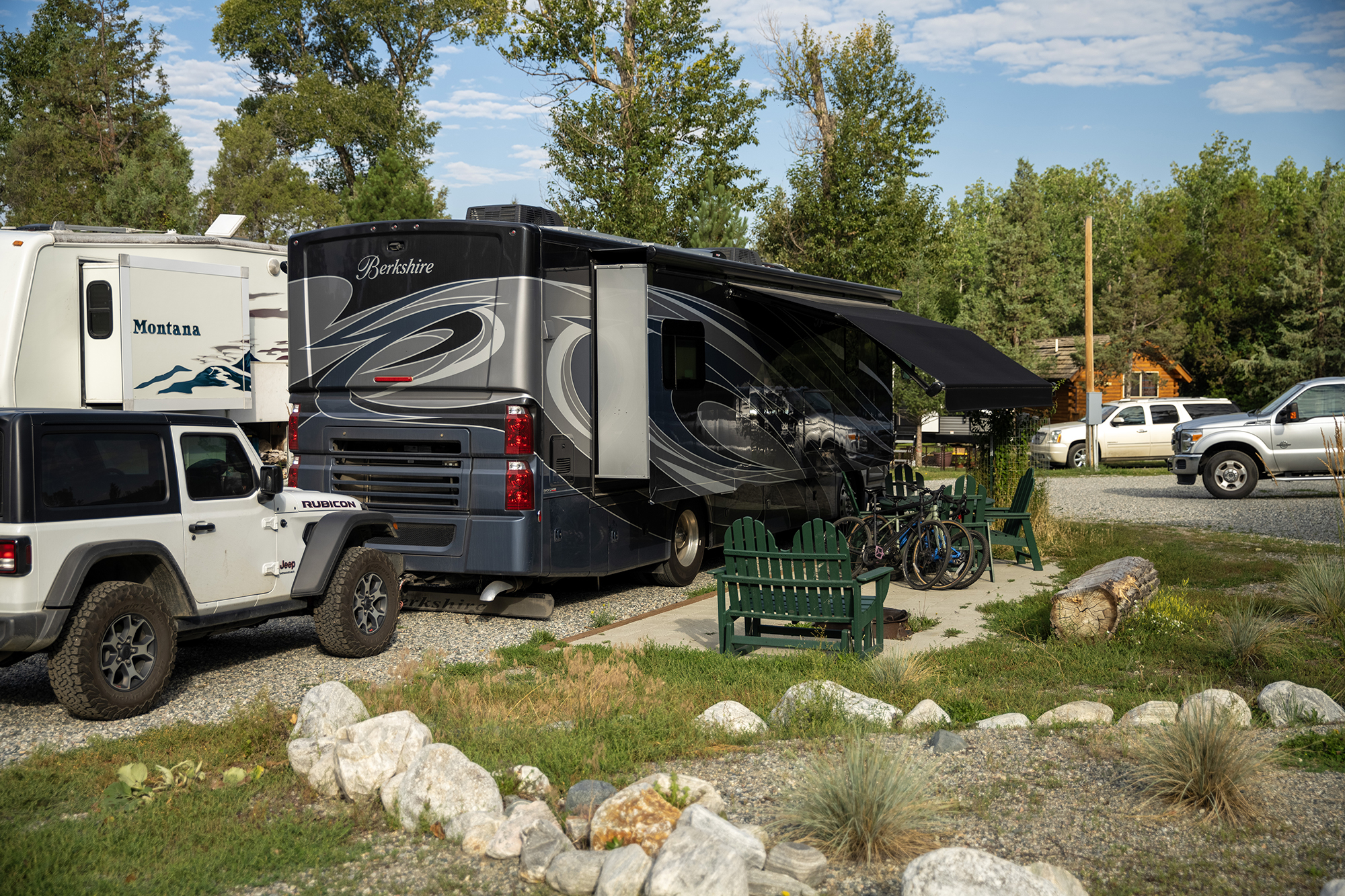 RV 41 - Pull-Thru 50/30 AMPS FHU KOA Patio