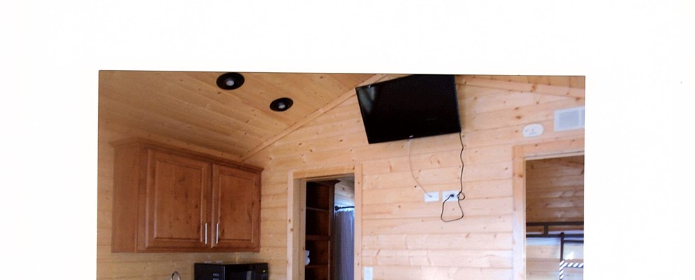 Deluxe Cabin (w/ Bathroom )  inside