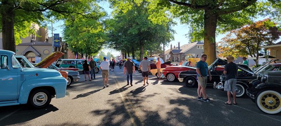 Razz & Shine car show