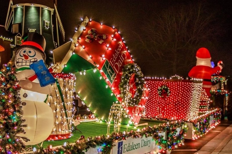 Lynden lighted Christmas Parade Photo