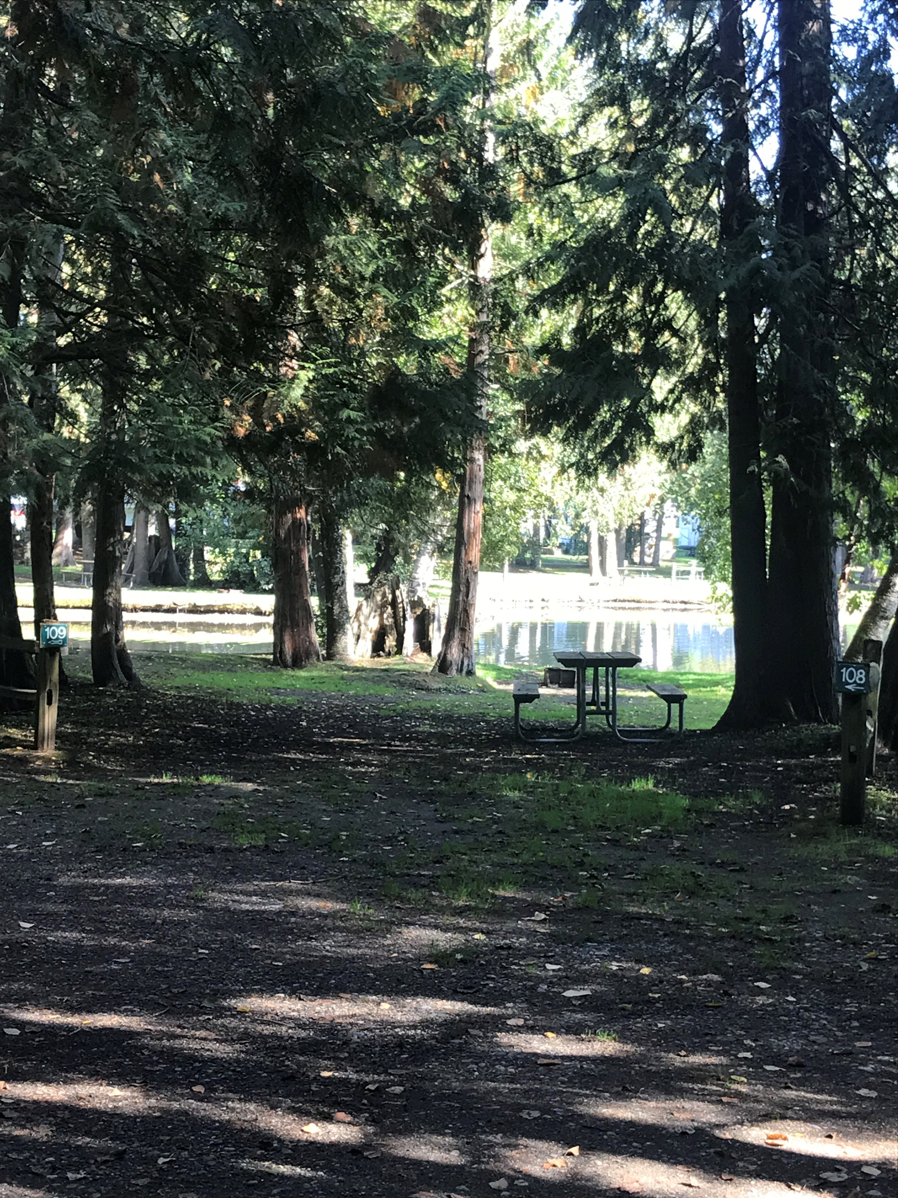 No Hookup/Tent - On Lake