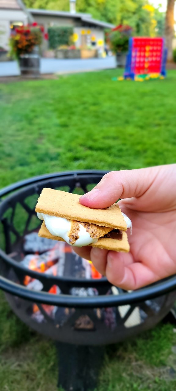 Who doesn't like a s'more!