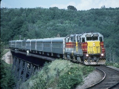Agawa Canyon Train Tour