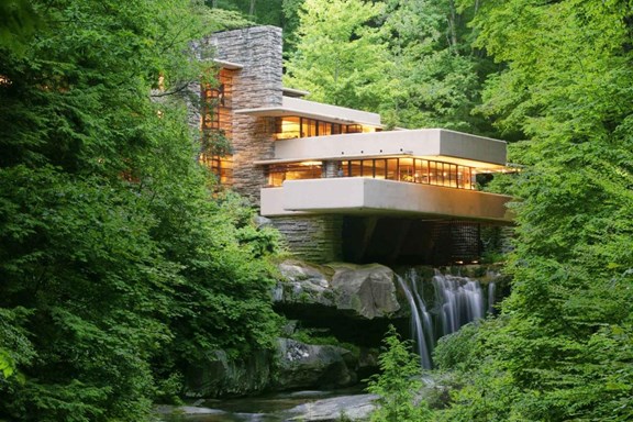 Experience Frank Lloyd Wright's Architecture