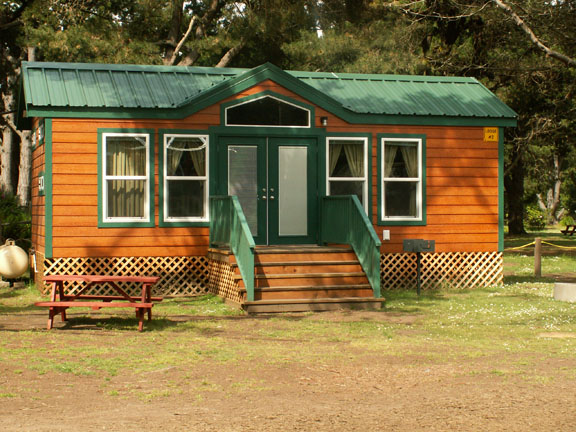 Deluxe Lodge