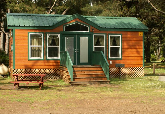 Deluxe Lodge