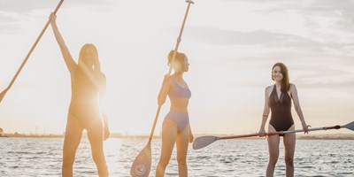 Float & Flow Paddleboard Yoga by Align with Michelle