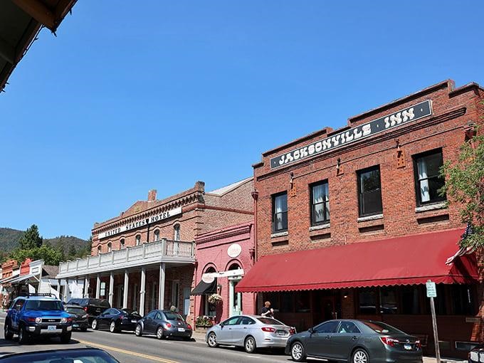A Perfect Afternoon in Historic Jacksonville Oregon