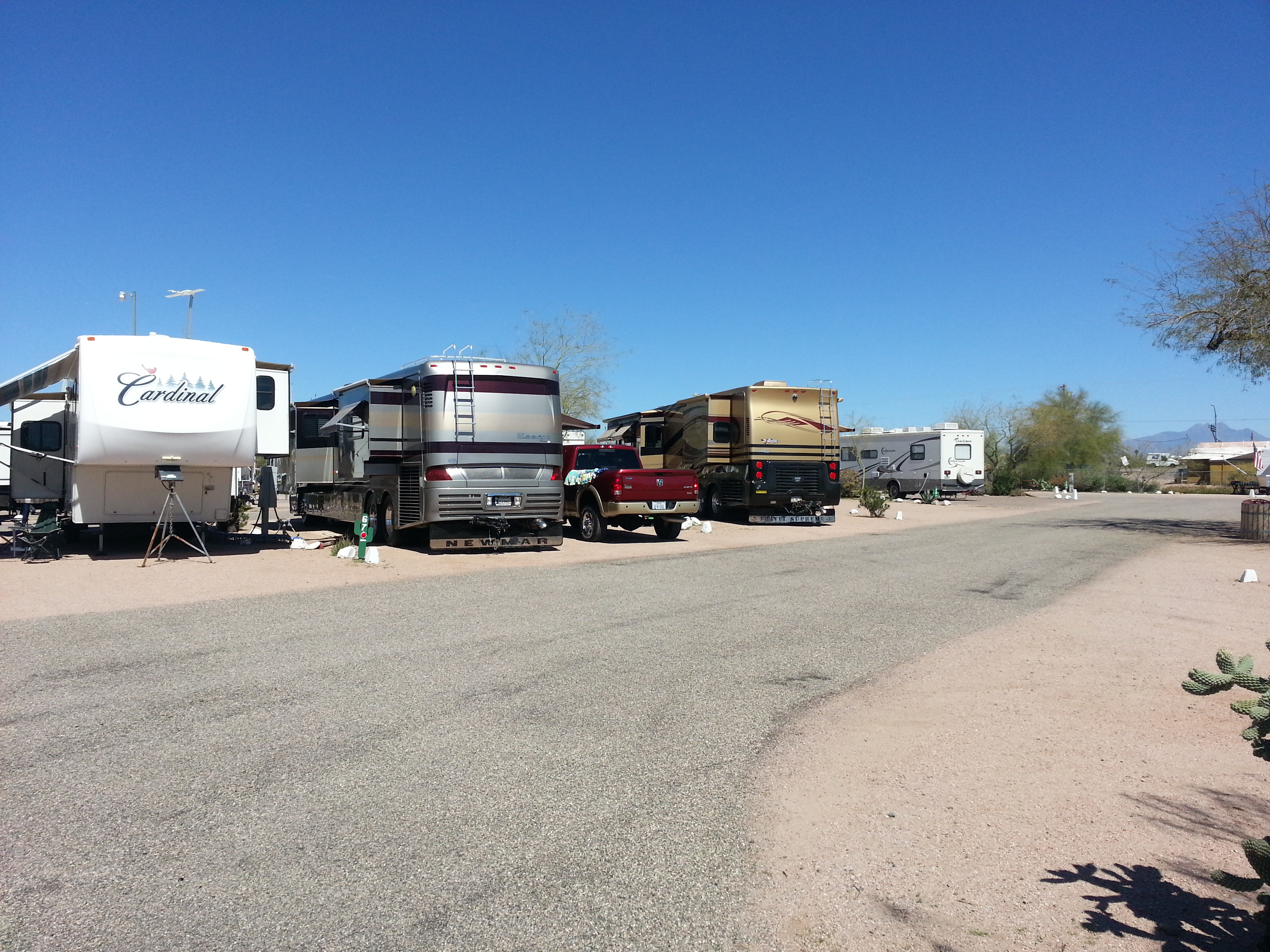 Pull Thru, 50/30 Amps, Full Hookups Enjoy the beauty of the Superstition Mountains from your own campsite. These large pull-thru sites are perfect for the overnight big rig traveler. Golf, shopping and sightseeing are nearby.
