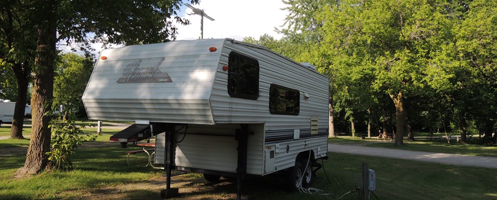 Pull-thru, Water/Electric, 30 amp, WiFi