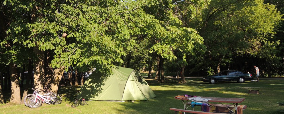 Tent, No hookups