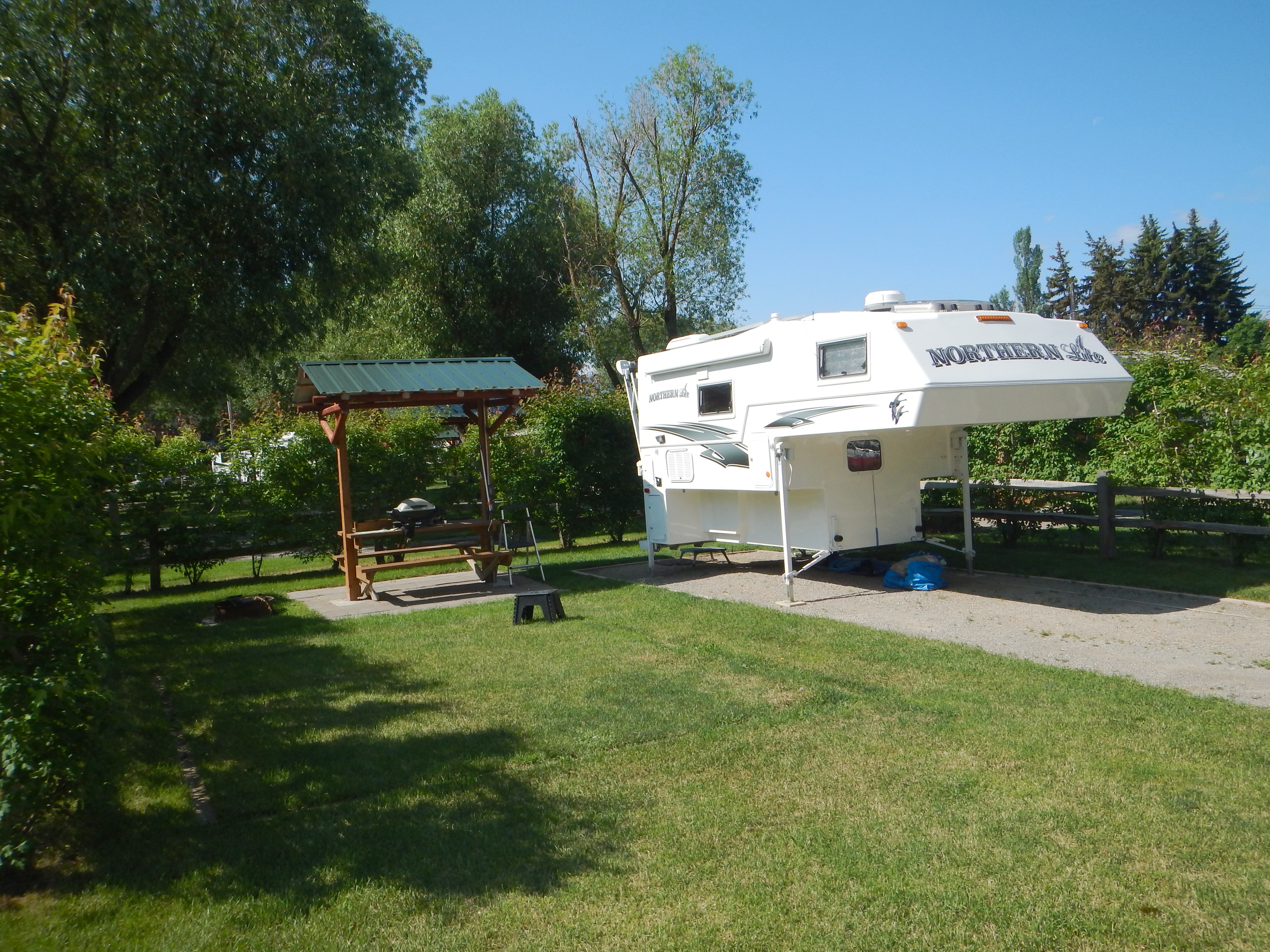 Premium Tent Site, Water/Electric, Grass Site Pad