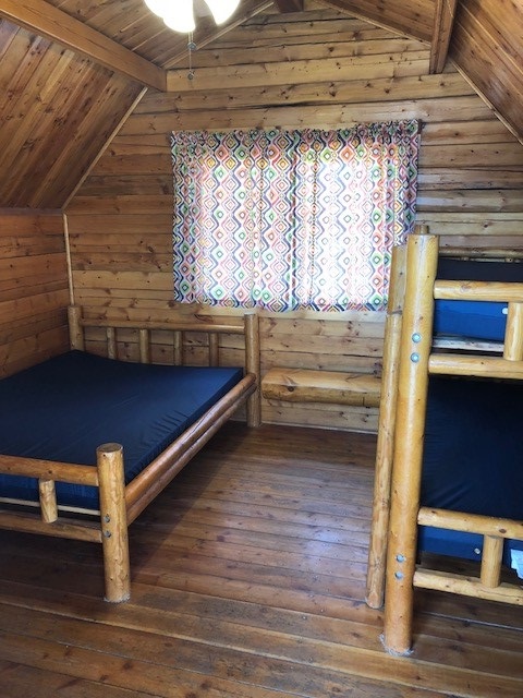Inside - 1 Room Rustic Cabin