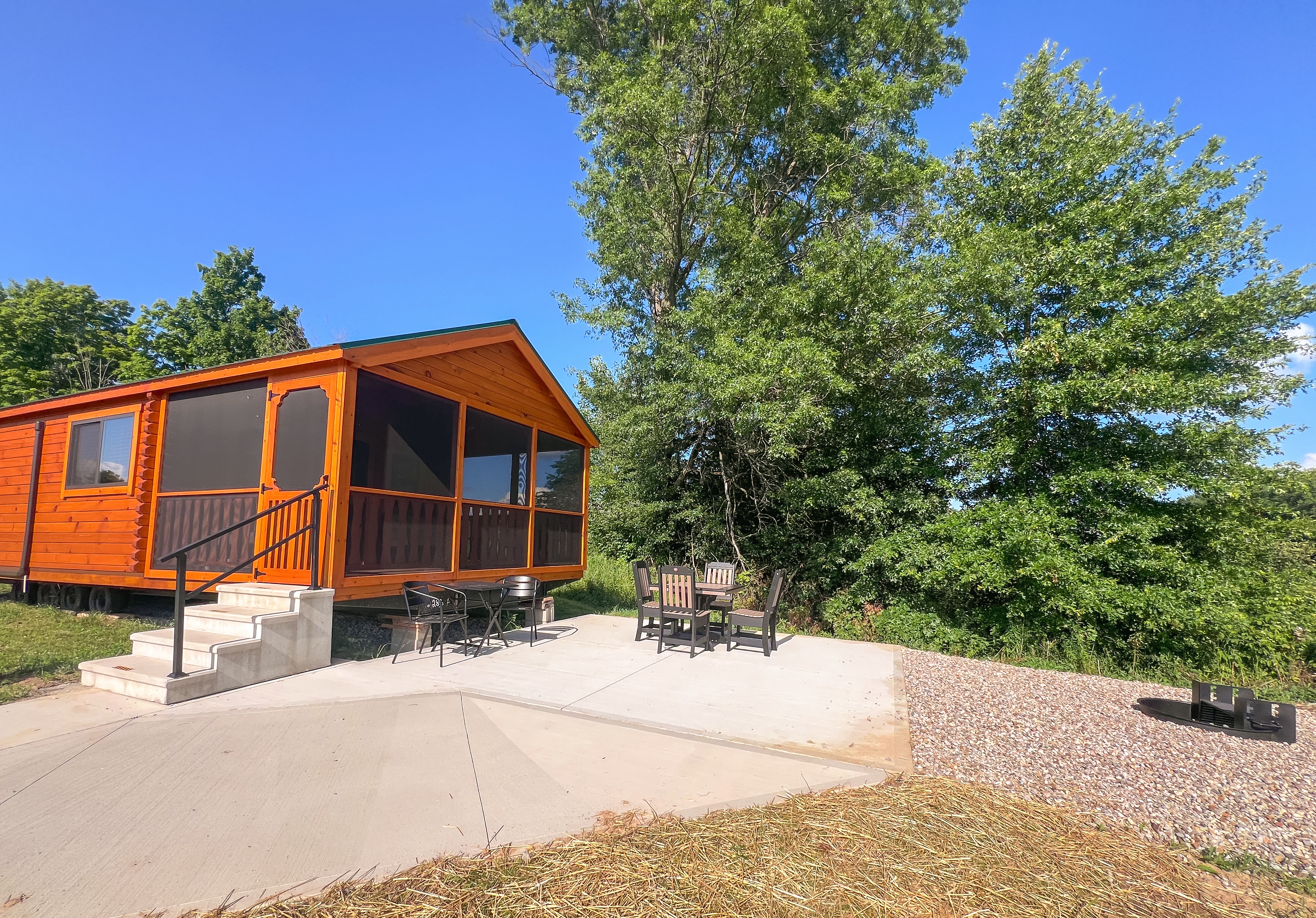 meadow cabin 2