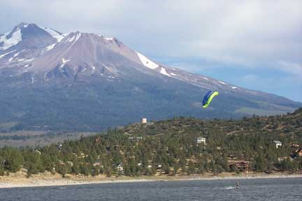 Kiteboarding / Windsurfing