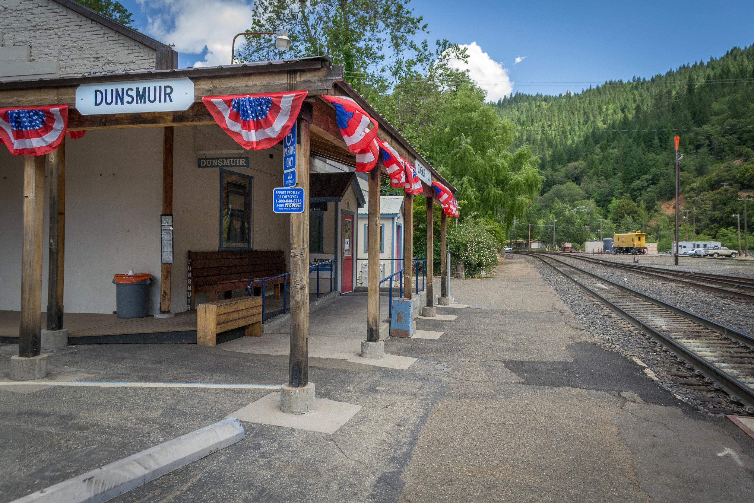 Dunsmuir Second Saturday Photo