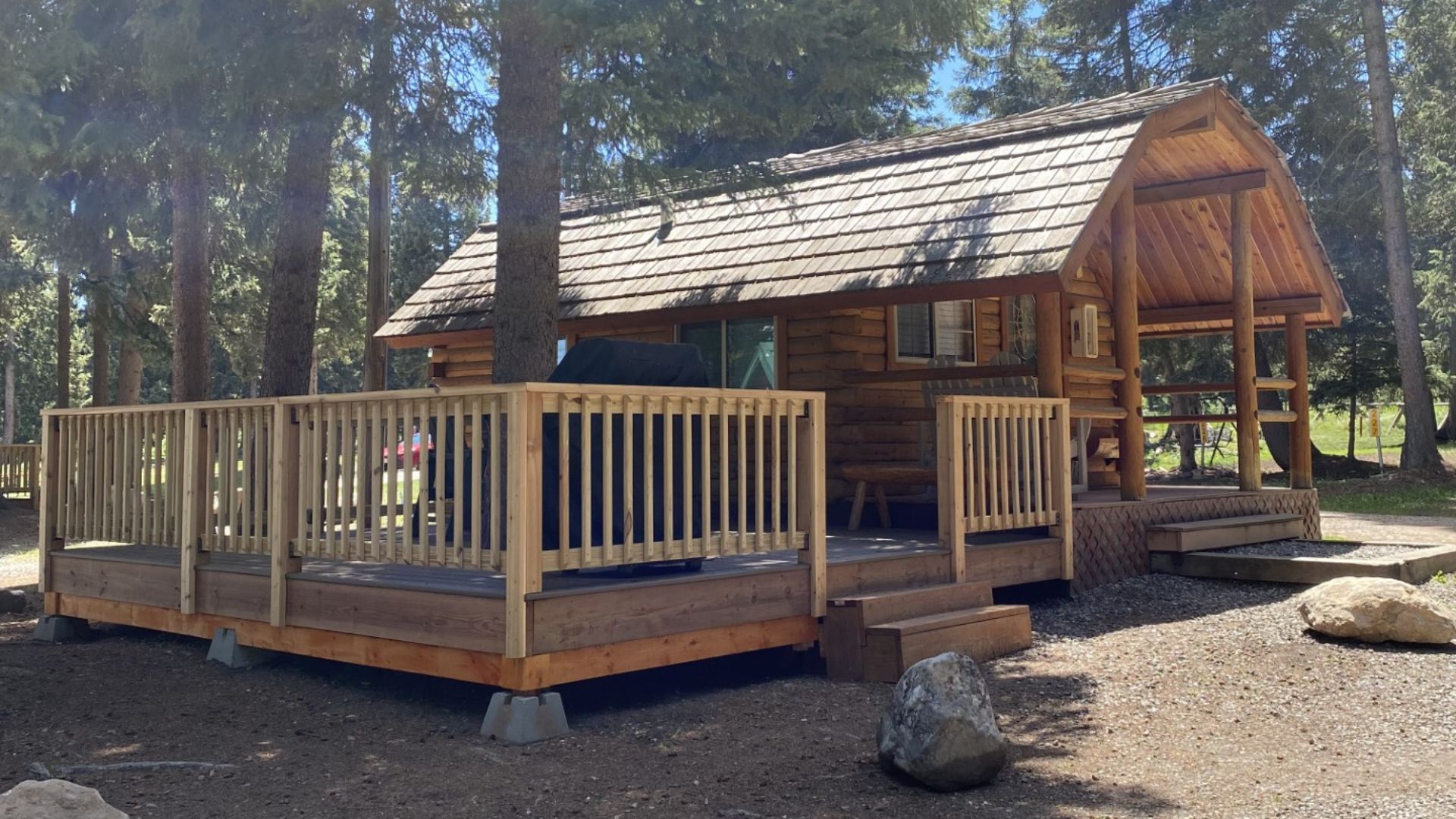 DC, 4p, Full Bath - Accommodation