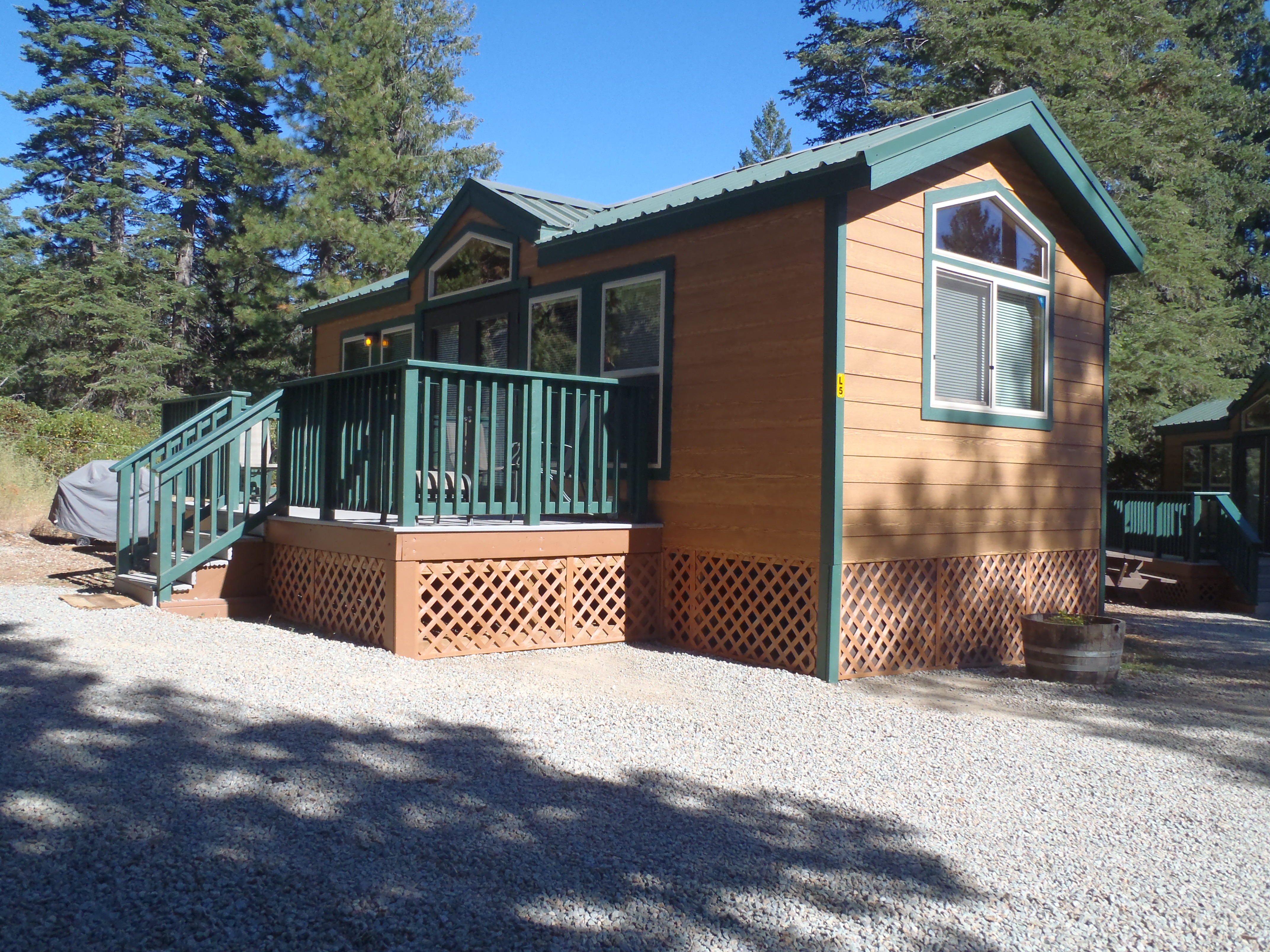 Deluxe Lodge (sm) L5
