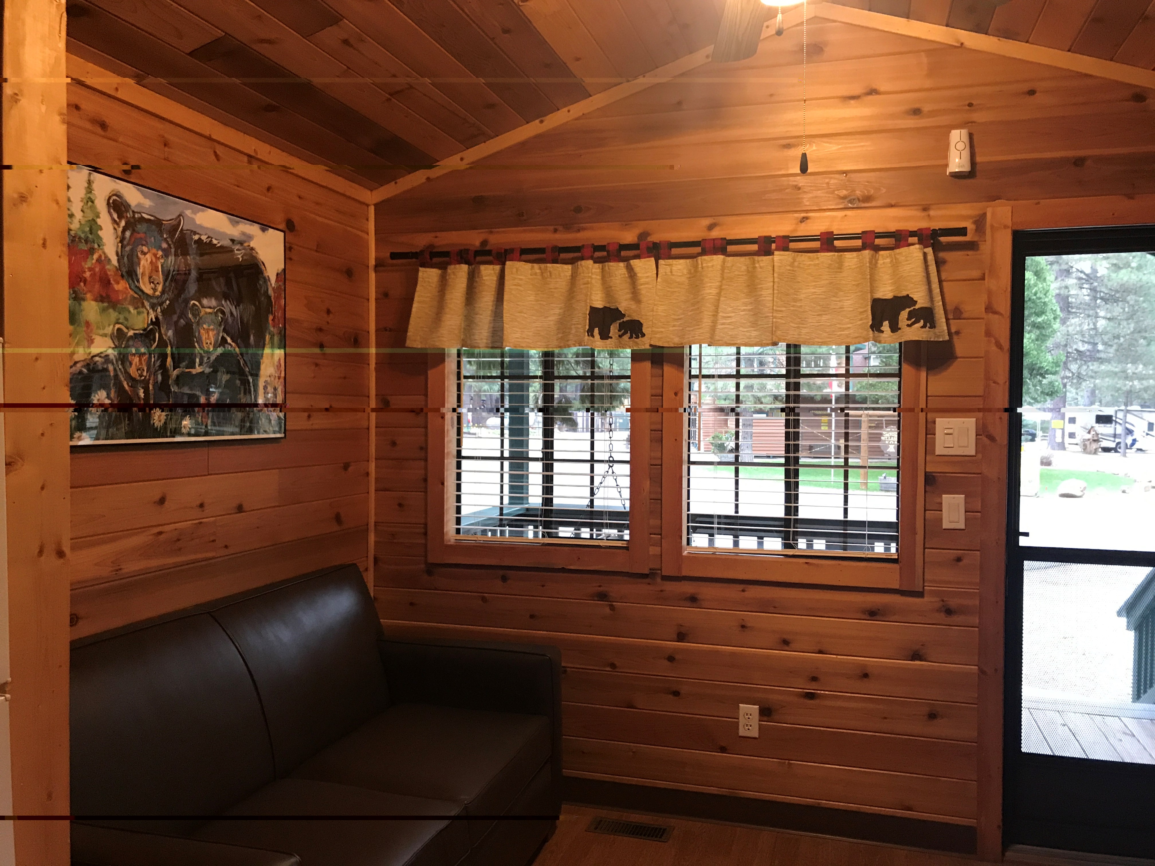 Deluxe Lodge L3