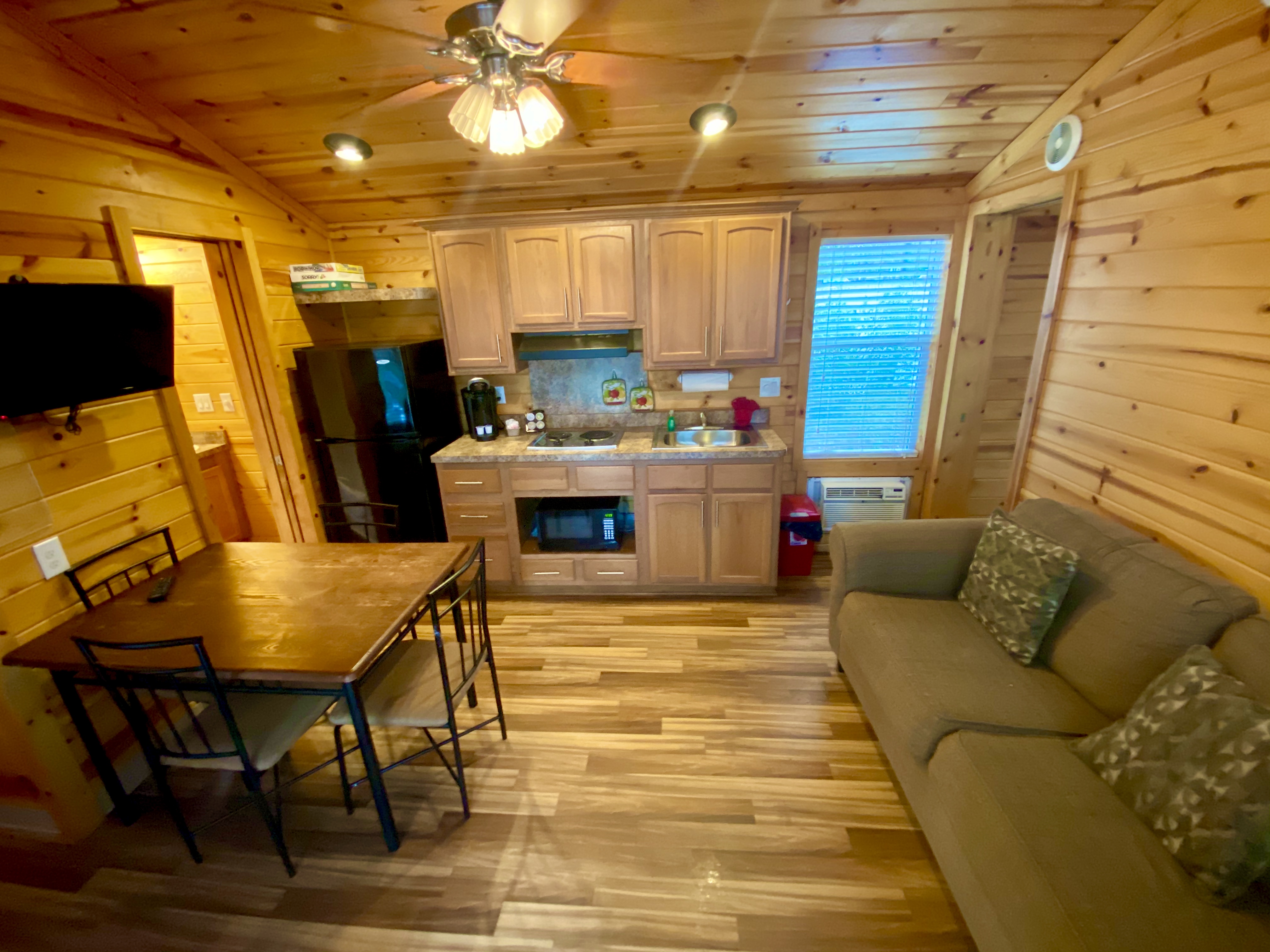 Deluxe Cabin Hill Front Living Room