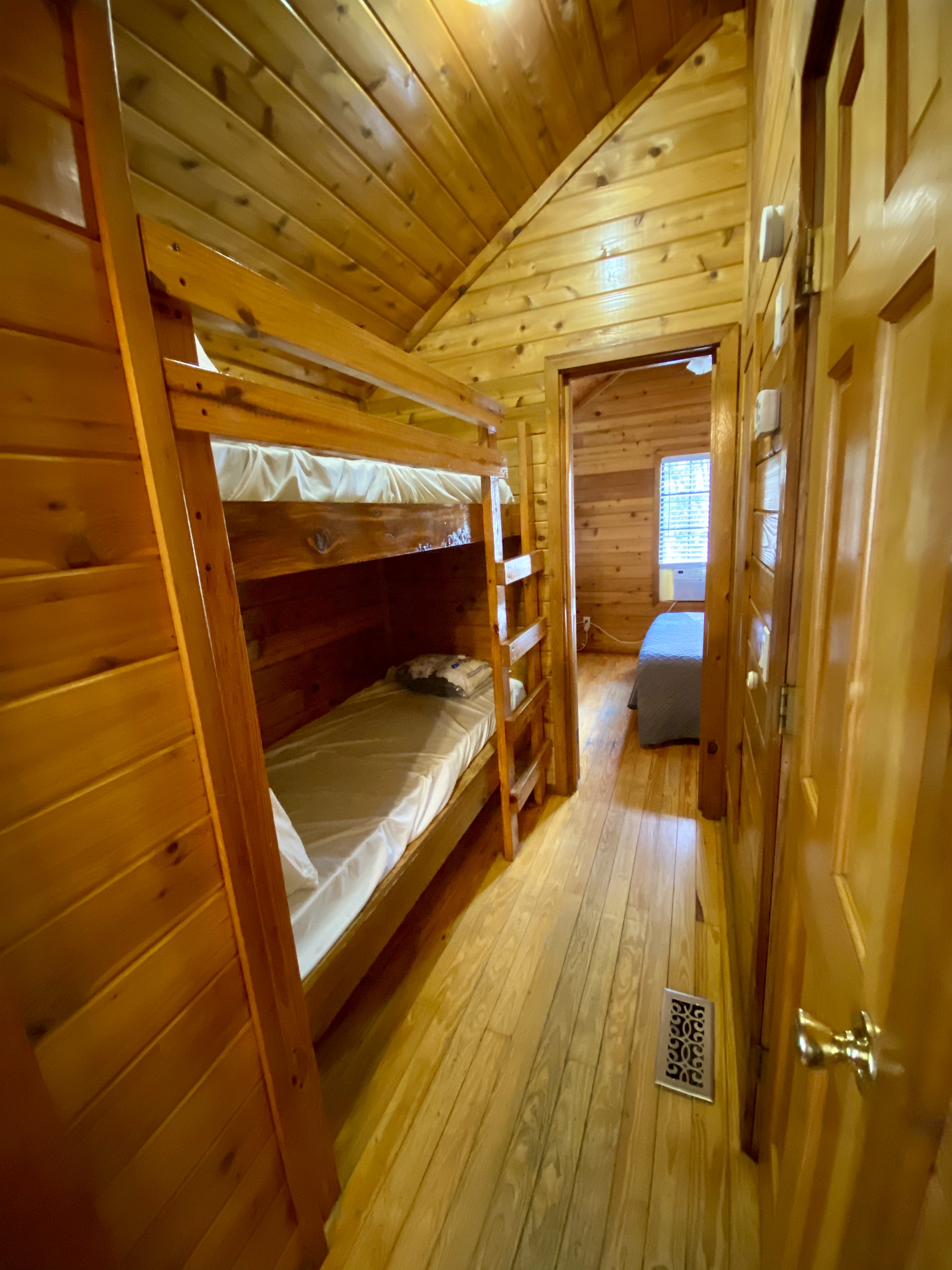Deluxe Cabin Hill Side Entry Bunks