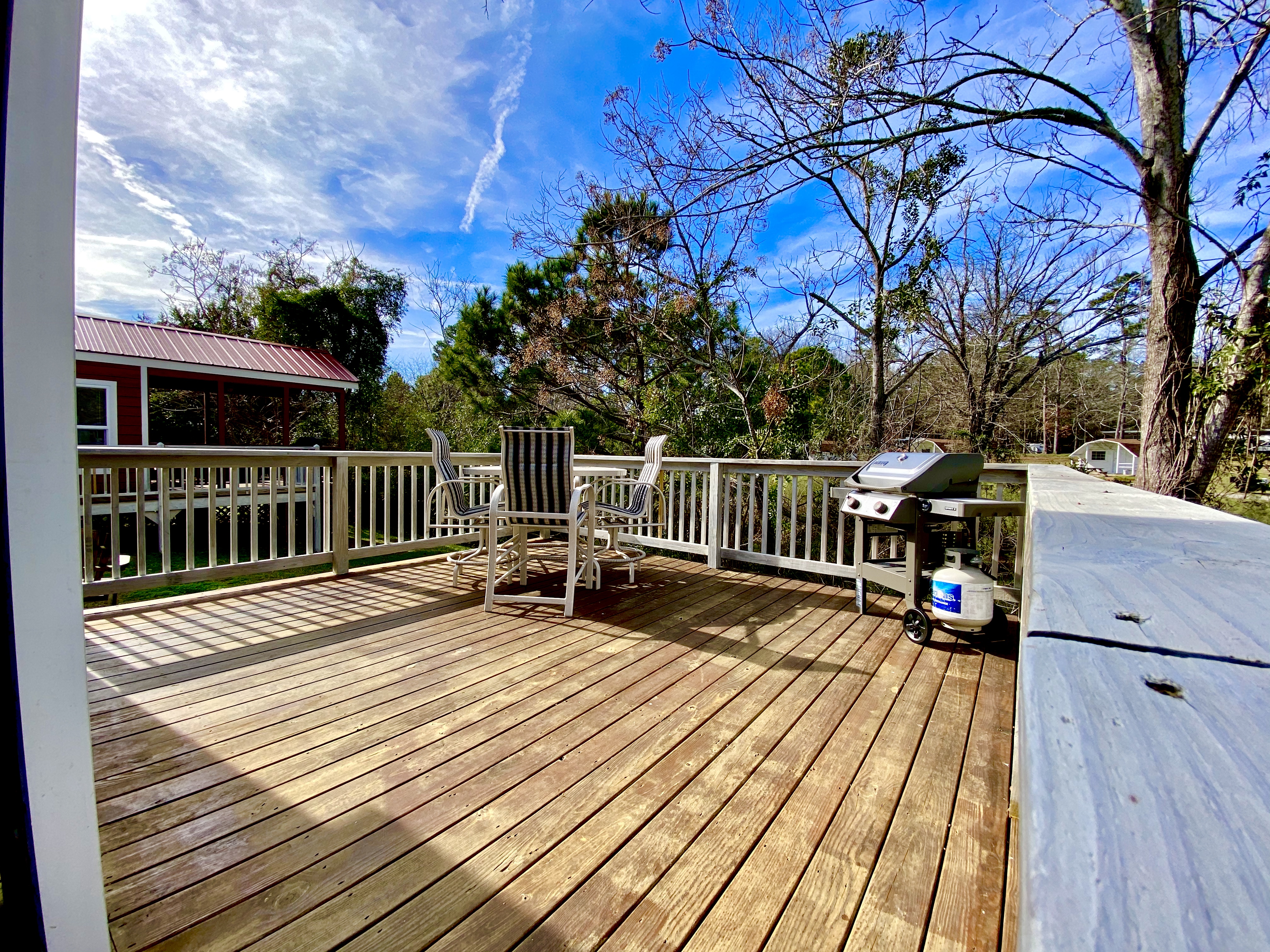 Deluxe Cabin Waterfront  (Deck)