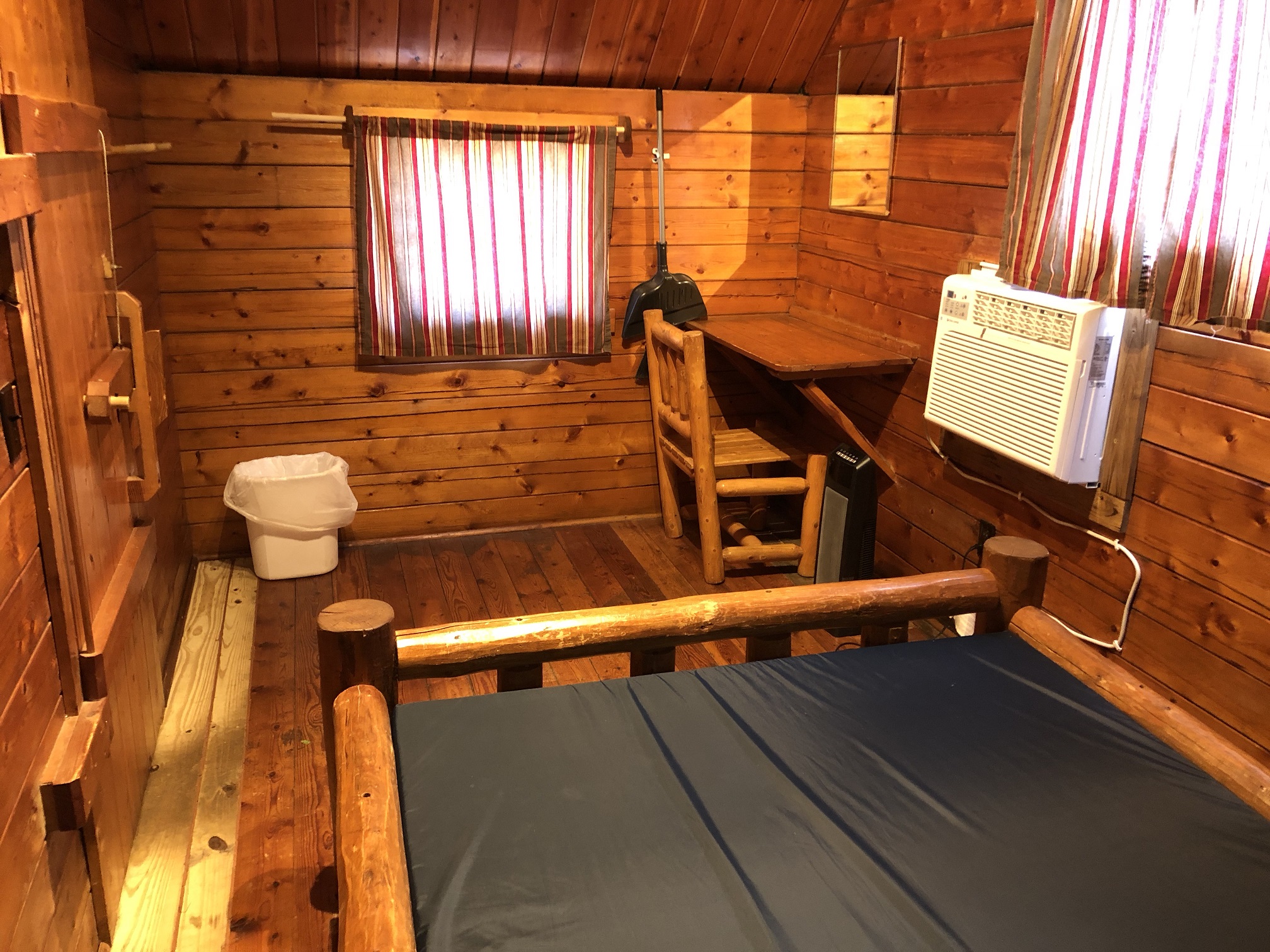 The master bedroom has a small sitting area with desk. Perfect for relaxing after you've put the kids to bed.