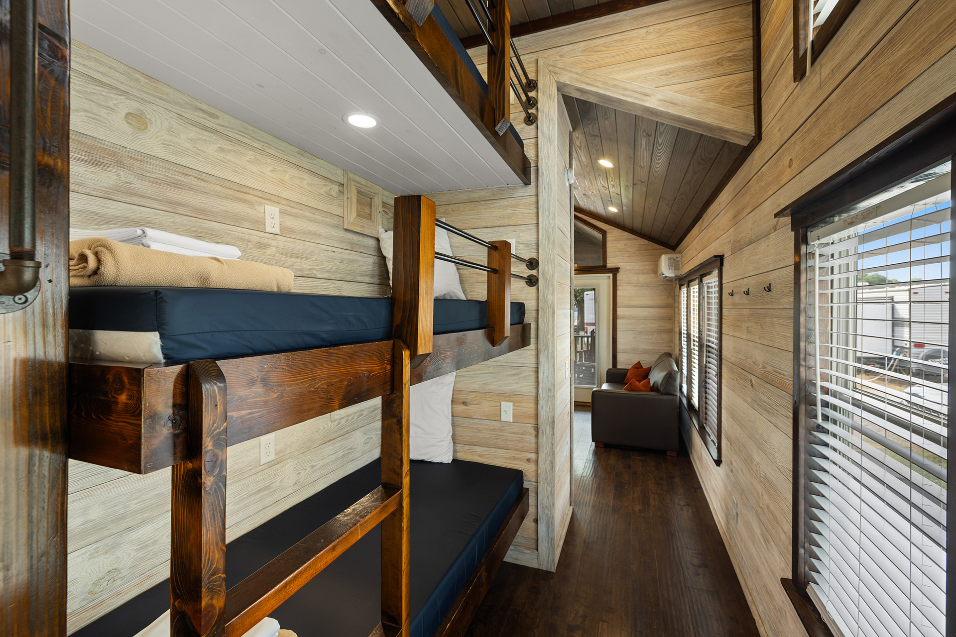 U37 - Deluxe Cabin, 1 Room with Triple Bunk and KOA Paw Pen (Full Bath with Shower) - Sleeps 7