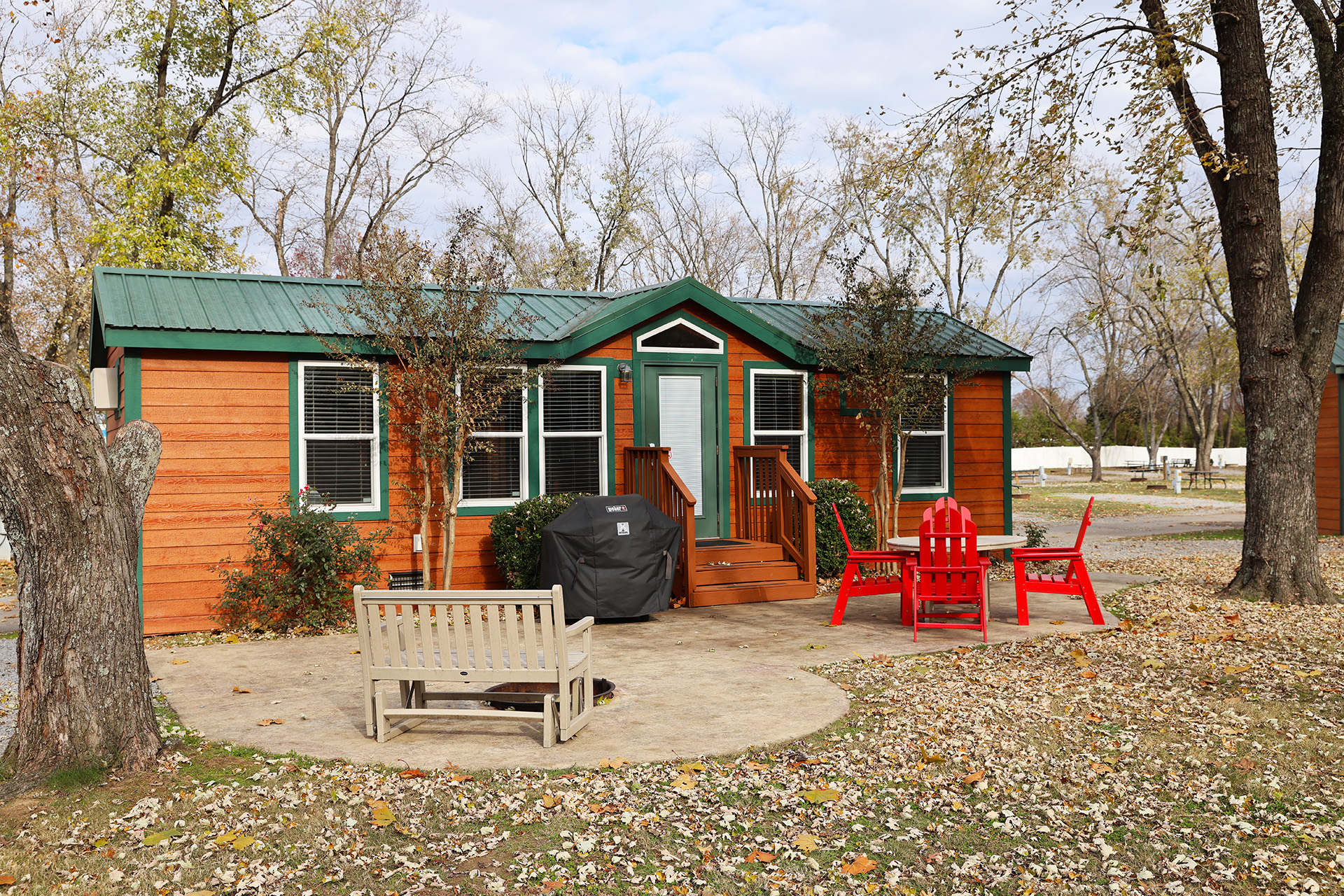 DC R43, Deluxe Cabin, 2RM, 2Q - Sleeps 6