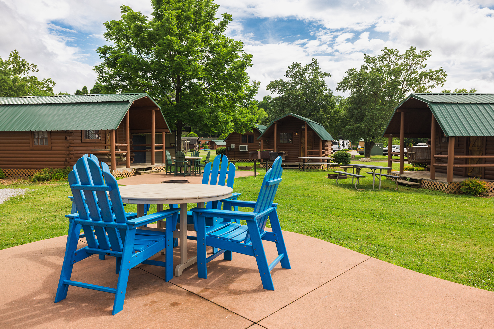 N19 - Camping Cabin, 2 Room (No Bathroom) - Sleeps 6_Patio_1