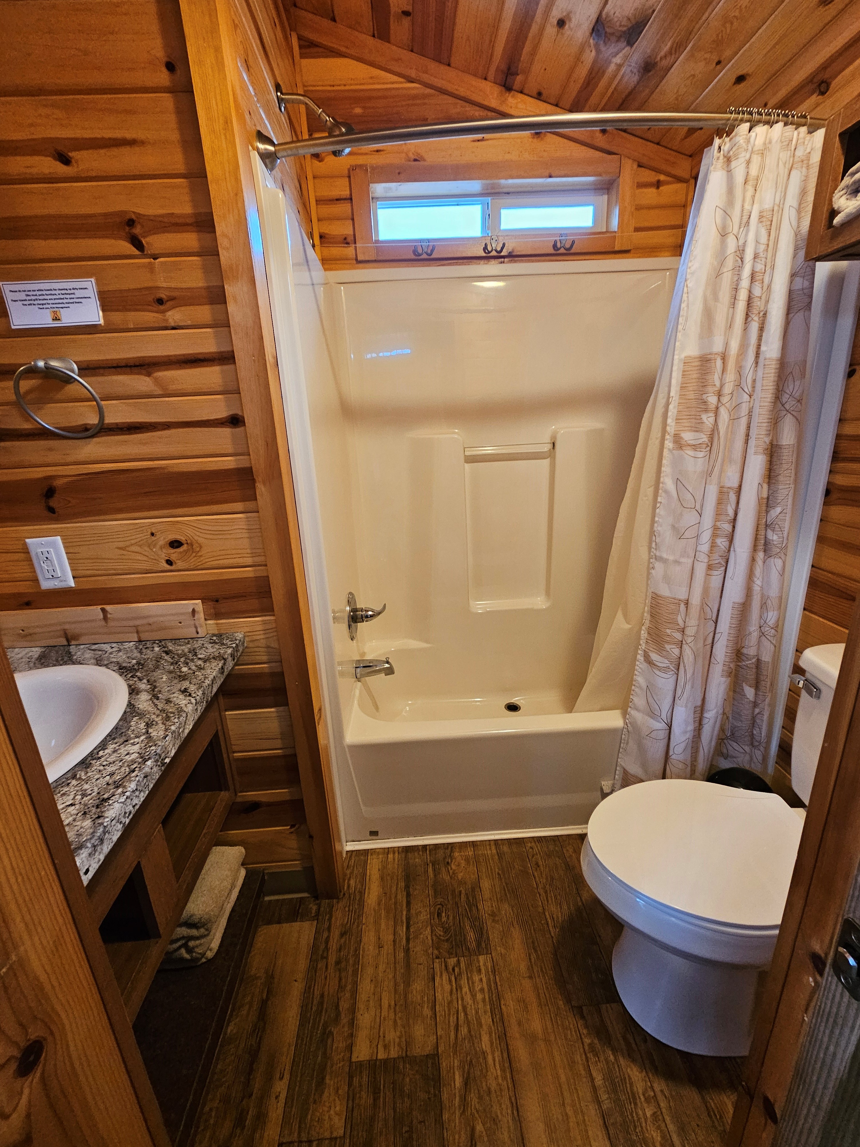 Lodge Bathroom