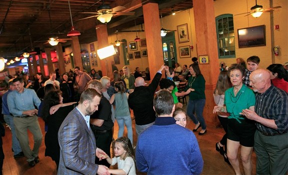 Mulates Cajun Restaurant, Live Music Venue & Dance Floor