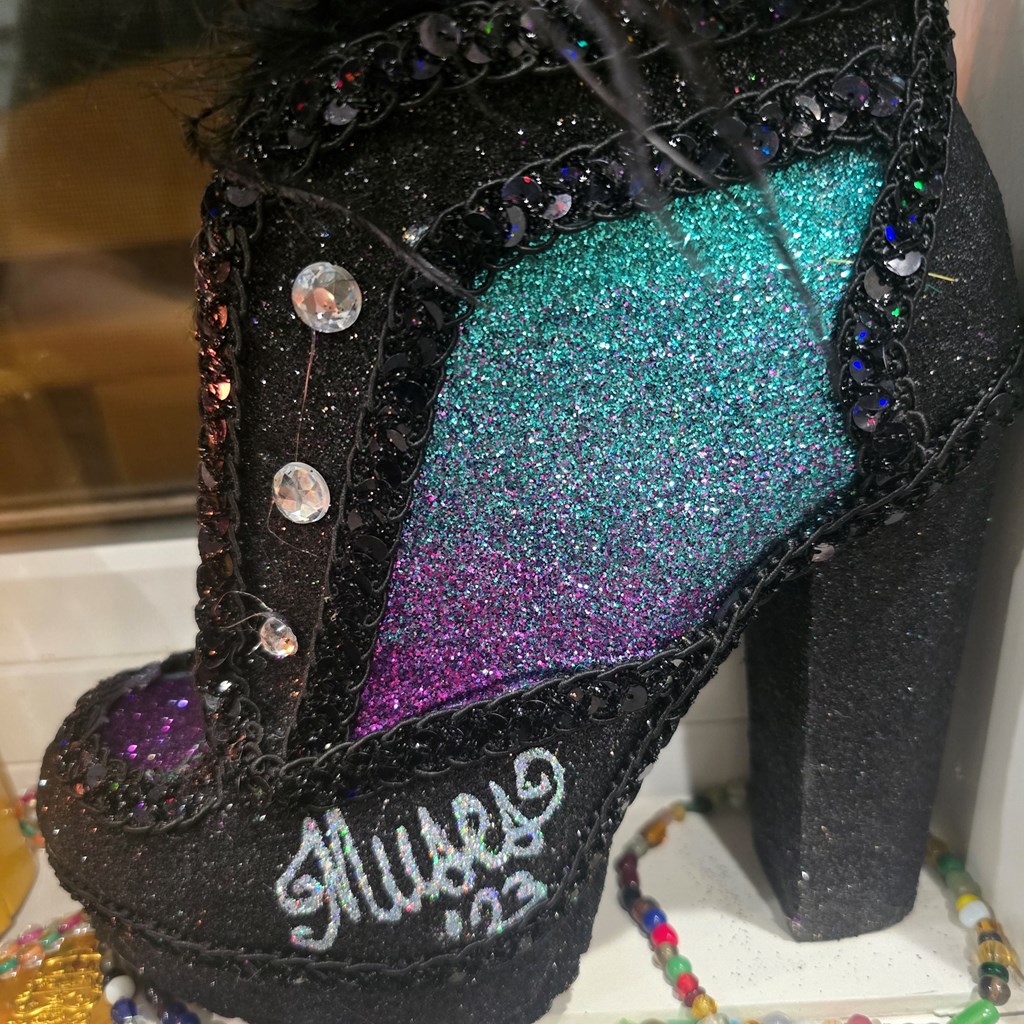 Mardi Gras Parade Throws