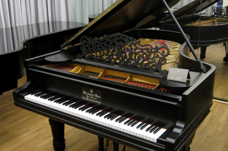 WWII Museum's Wartime Piano Happy Hour @ The Higgins Hotel Photo