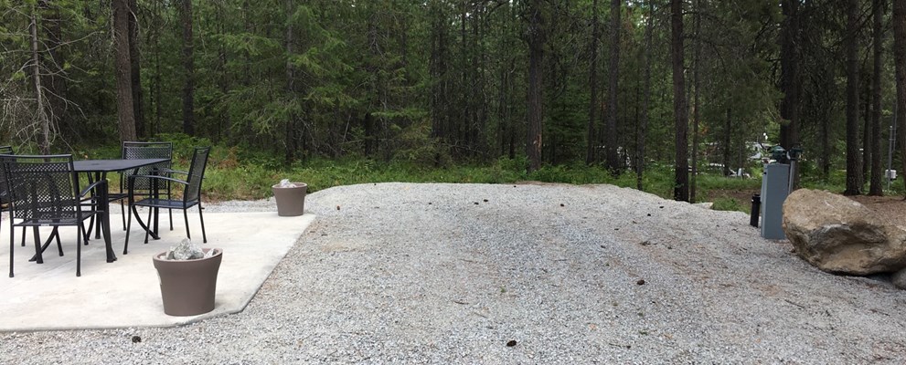 New Patio Back in site. 30/50 amp. Water/ electric only.