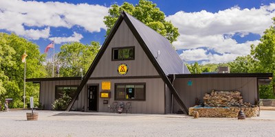 The Perfect I-40 Road Trip Pit Stop