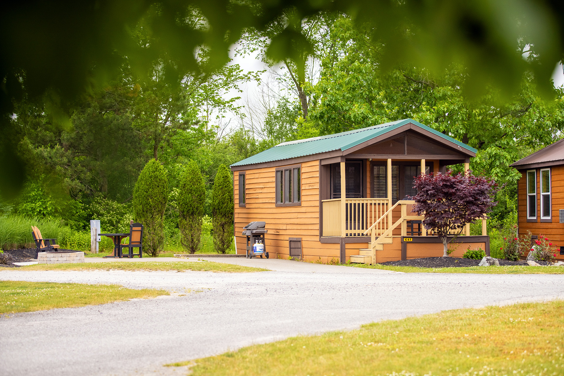 C57 - Deluxe Cabin, 1 Room (Full Bath with Tub & Shower) - Sleeps 6