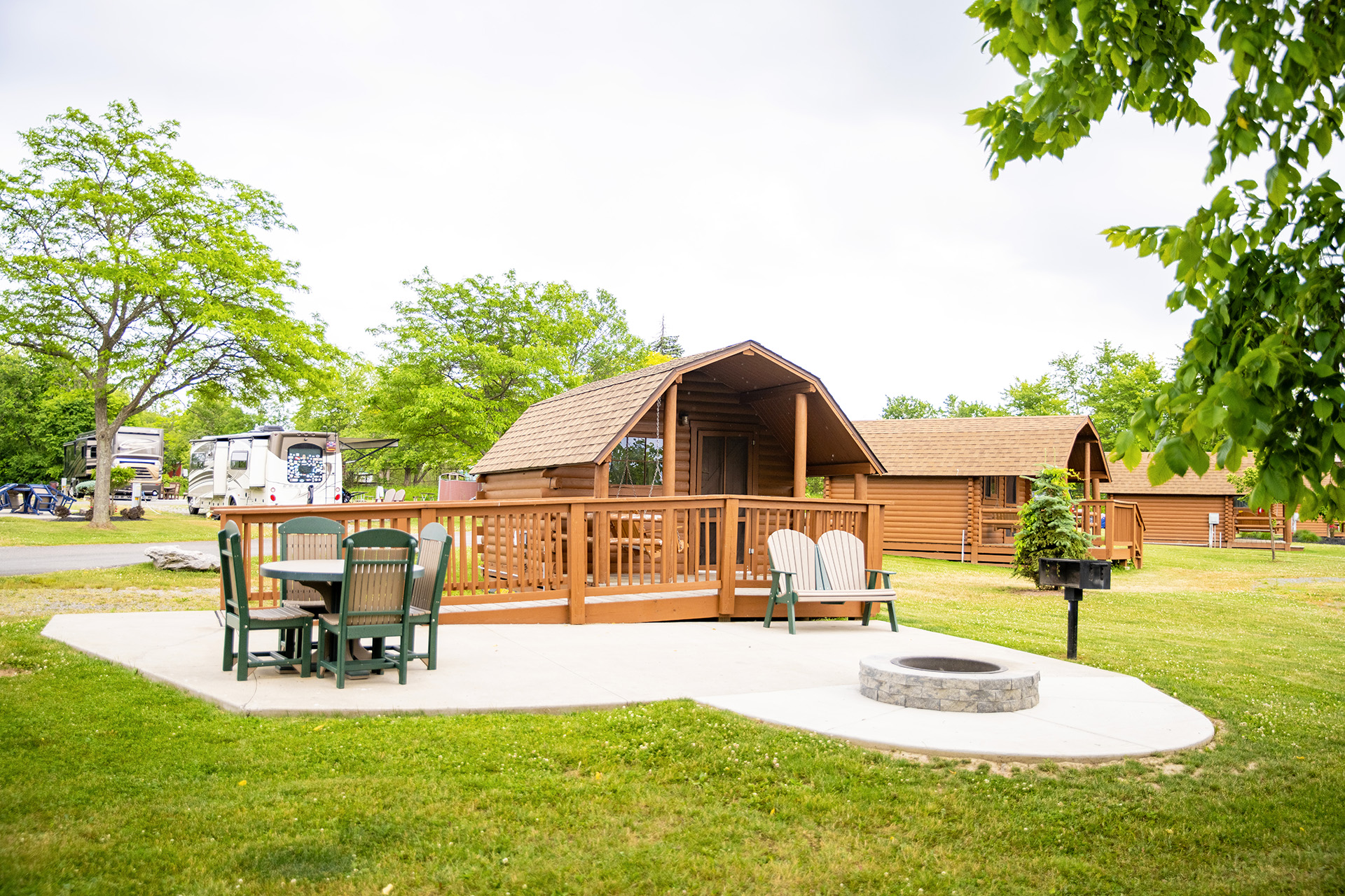 B19 - Camping Cabin, 1 Room (No Bathroom) Climate Controlled - Sleeps 4