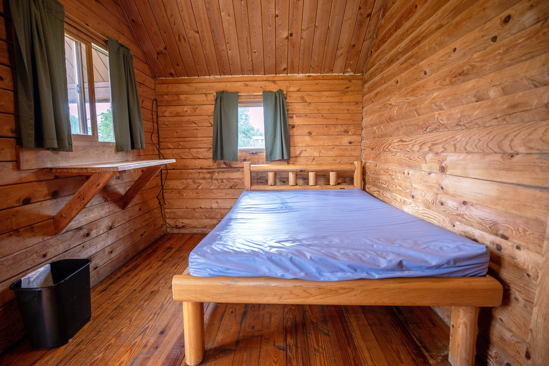 C38 - Camping Cabin, 2 Room (No Bathroom) Pond - Sleeps 6