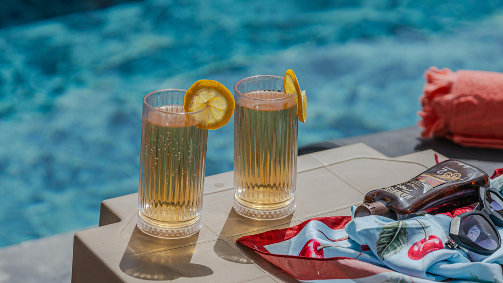 Pool Day Perfection: What to Pack for a day at the Pool