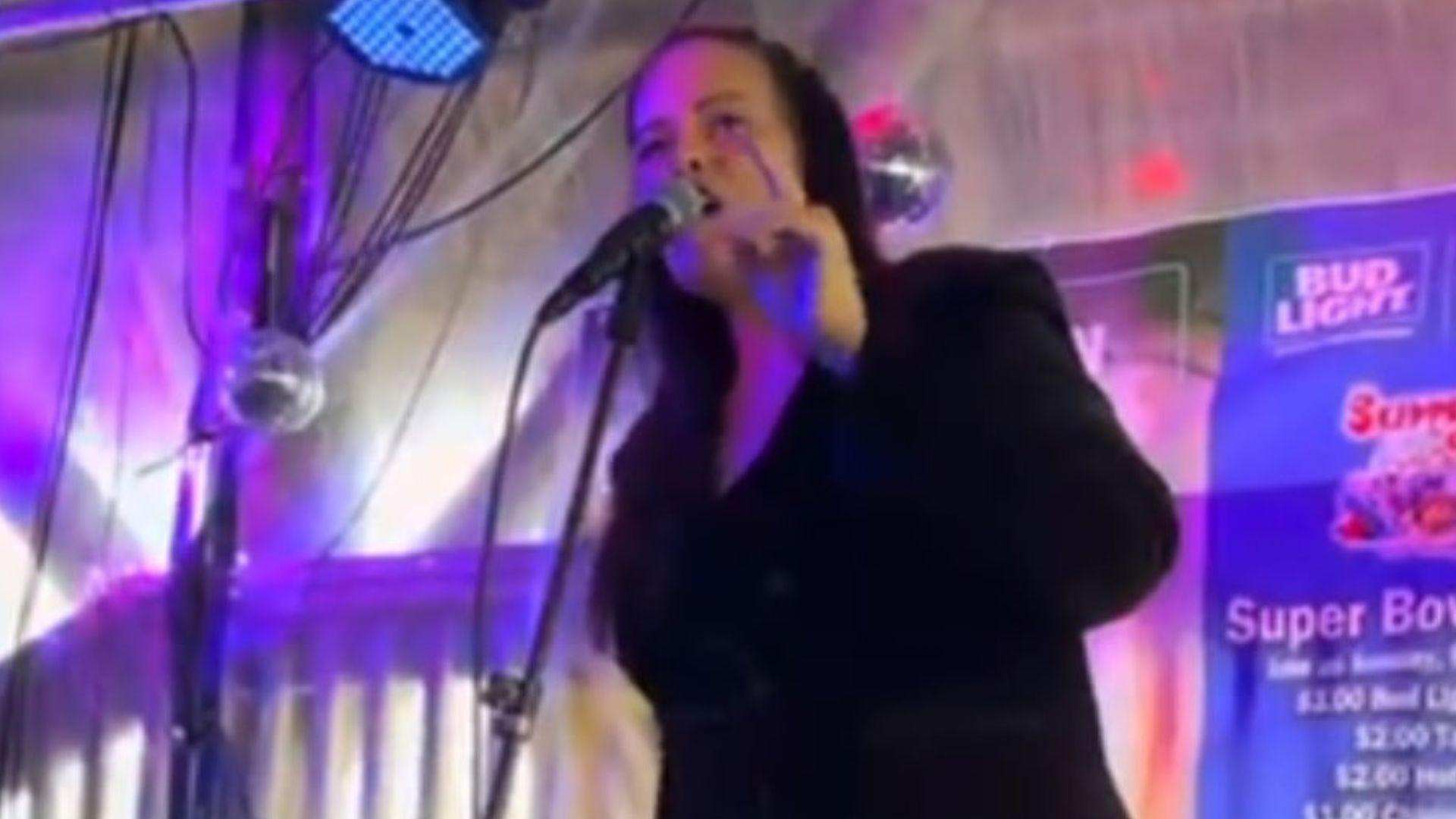 Live Music with Jackie Lee at the Shanty Photo