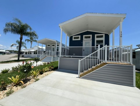Vacation Cottages For Sale! Photo