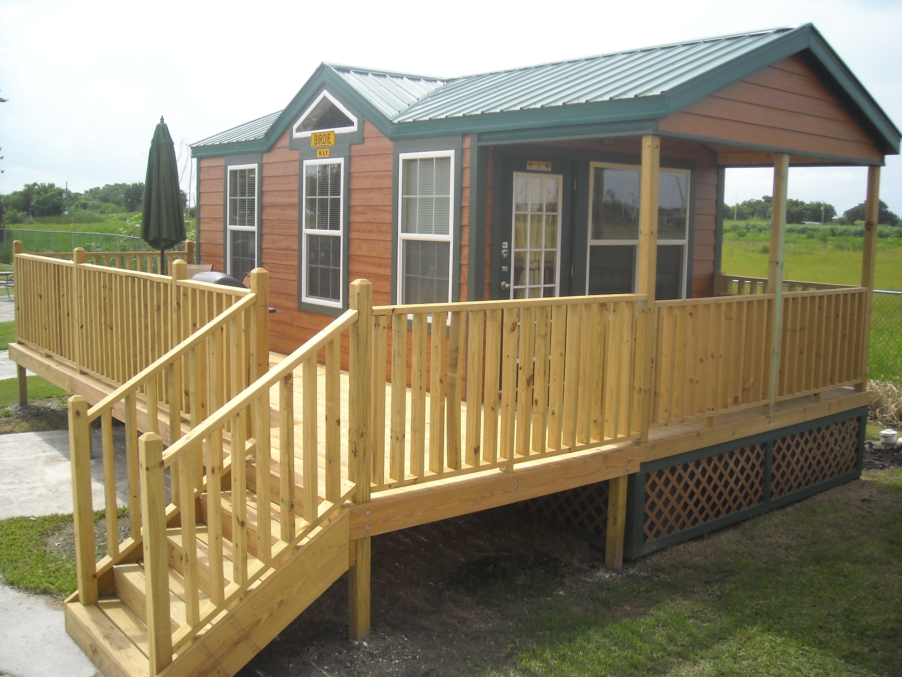 KL1 Enjoy a Large Deck with Gas Grill