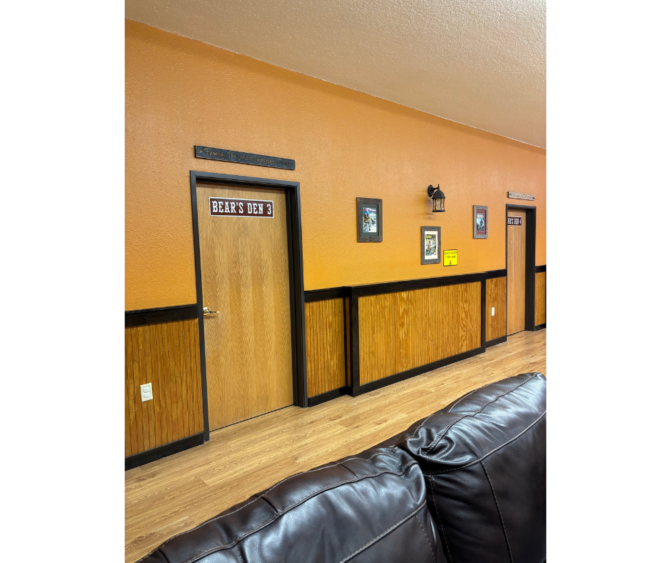 Bear Den 3 (accessible)