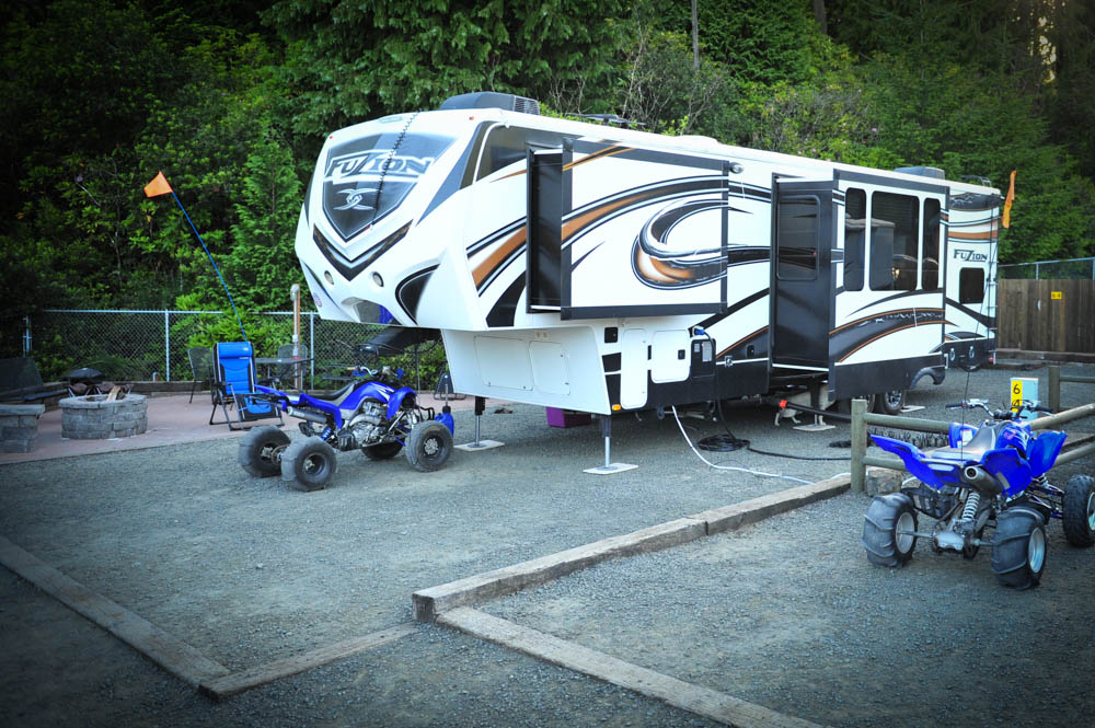 Deluxe Big Boy RV Site