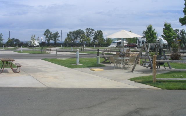 Party site 33